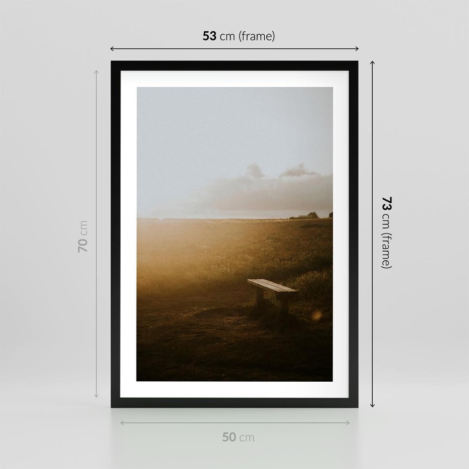 Plakat w ramie 50x70 - Mglisty zachód słońca na ławeczce - mgła, zachód - rama czarna