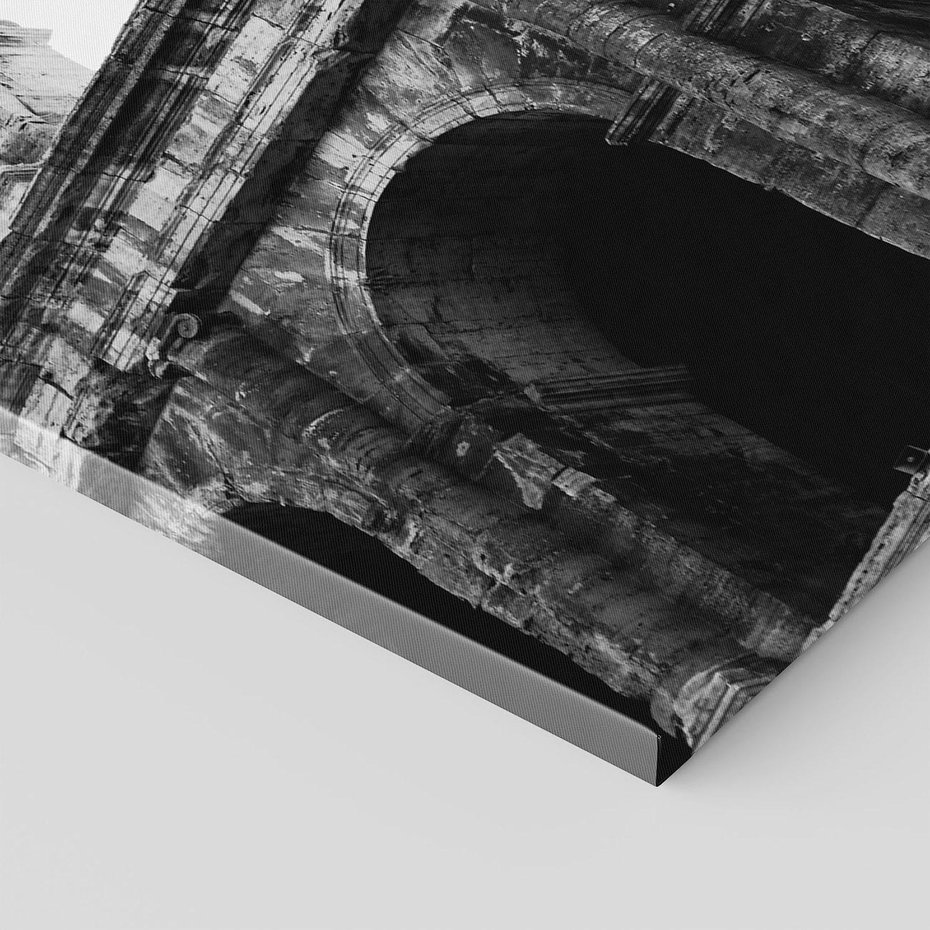 Obraz na płótnie 50x70 - Koloseum w Czarnej Bieli - antyczna architektura, koloseum