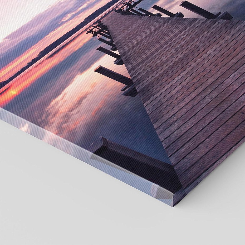 Obraz na płótnie 60x60 - spotkanie przy molo - jezioro, molo