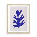 Plakat w ramie 50x70 - Przenikająca Struktura - boho plakat, niebieski liść w intensywnym kolorze - rama drewno