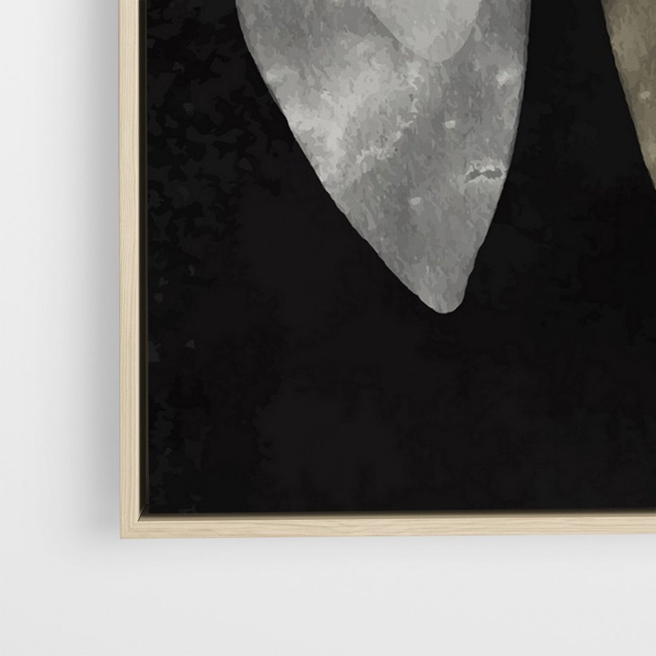 Obraz w ramie 70x100 - Obce Powidoki - abstrakcyjna ćma, mroczna atmosfera - rama drewno