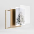Plakat w ramie 50x70 - Zimowa Poezja w Ośnieżonym Drzewie - ośnieżone drzewo, zima - rama drewno