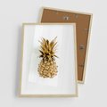 Plakat w ramie 50x70 - Ekskluzywny Akcent - złoty, ananas - rama drewno