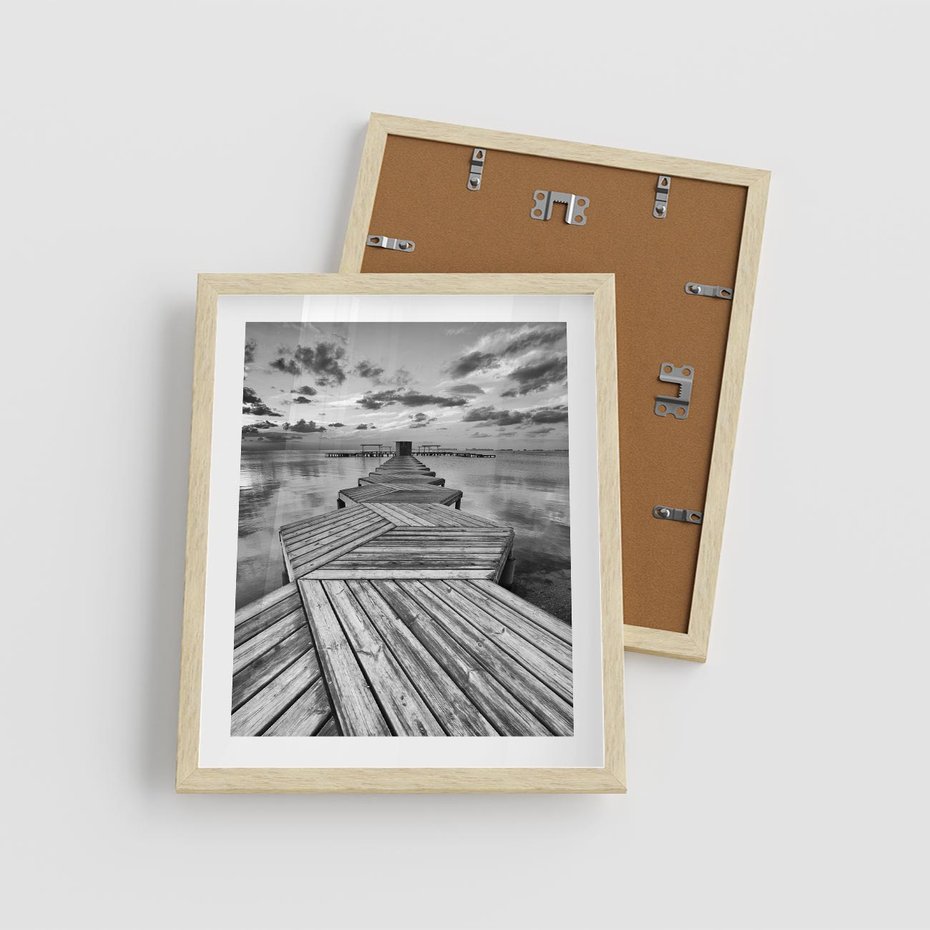 Plakat w ramie 40x50 - Pomost nad Morzem - pomost, morze - rama drewno
