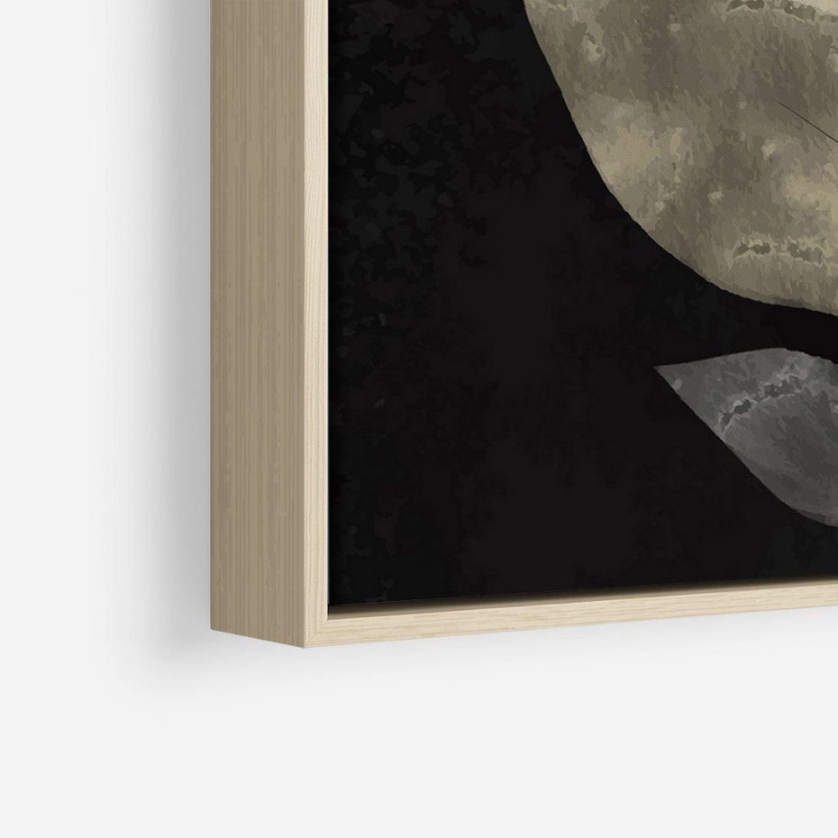 Obraz w ramie 70x100 - Nocne Uniesienia - abstrakcyjny kwiat, mroczna atmosfera - rama drewno