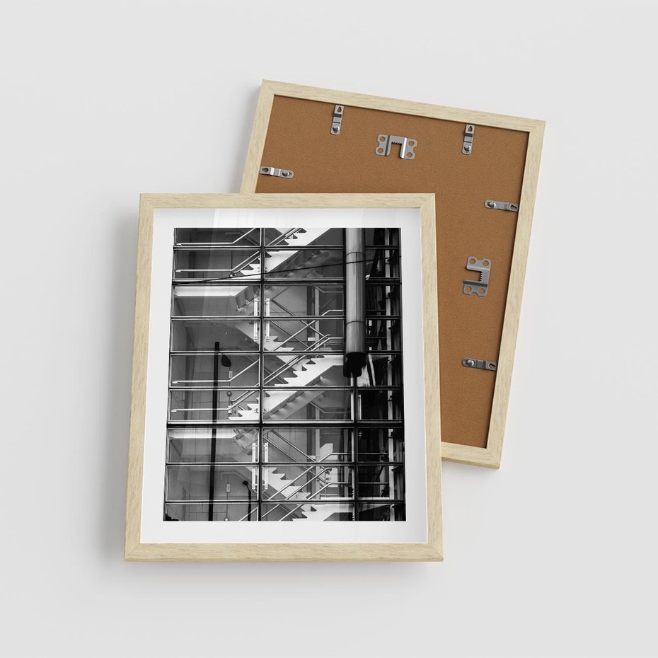 Plakat w ramie 40x50 - Schody do architektonicznej przestrzeni - schody, architektura - rama drewno