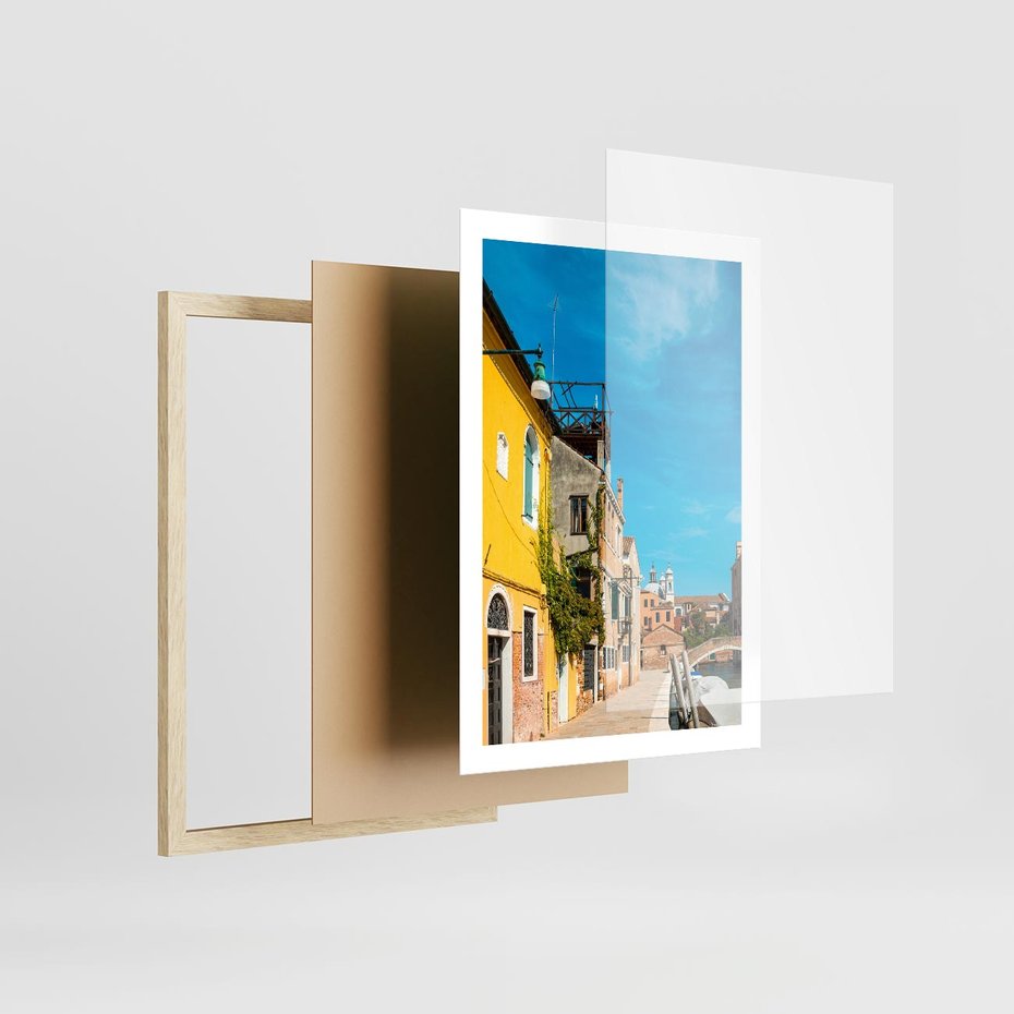 Plakat w ramie 50x70 - Przechadzka w Sercu Miasta - uliczka, perspektywa - rama drewno