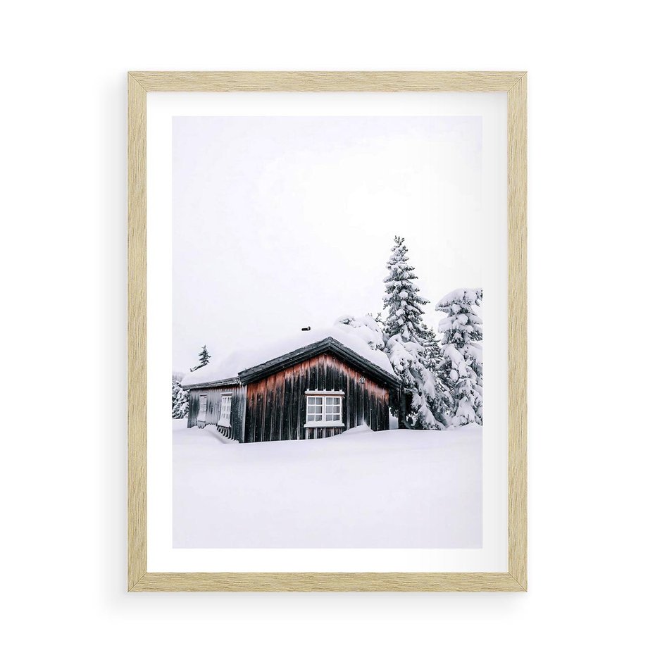 Plakat w ramie 50x70 - Zimowy Azyl: Domek w Górach - domek w górach, śnieg - rama drewno