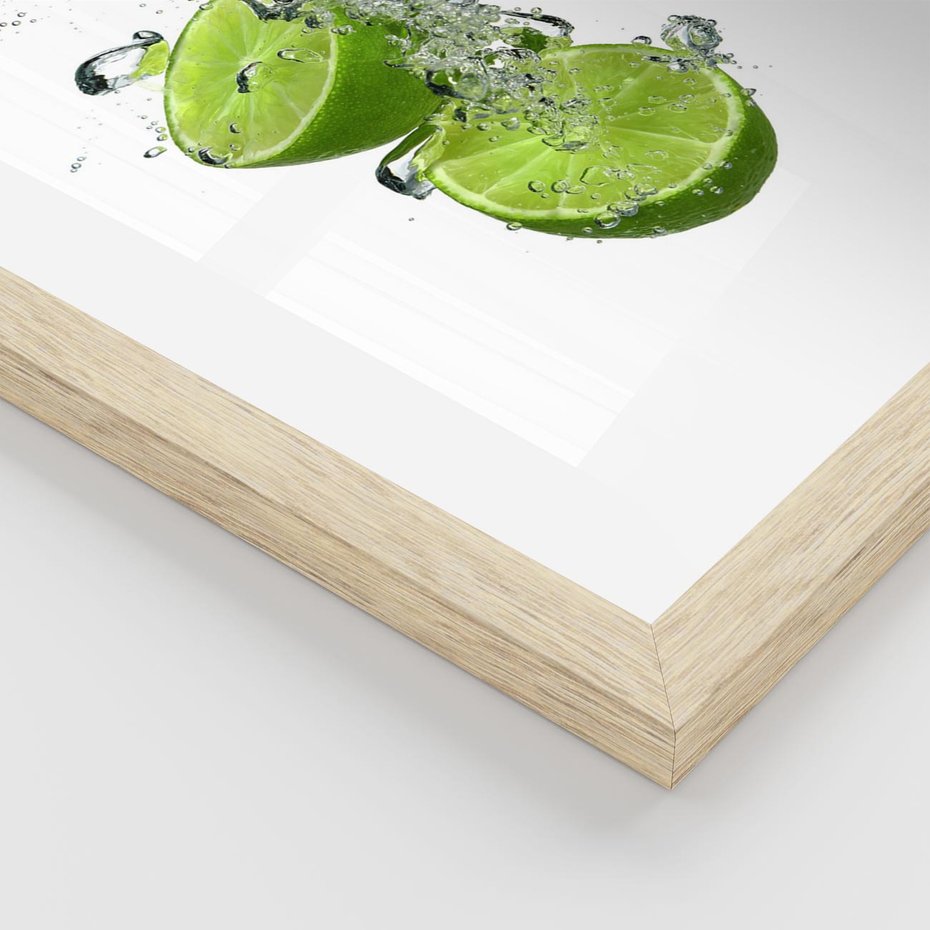 Plakat w ramie 30x40 - Kuchenne limonki na stole - limonki, kuchnia - rama drewno