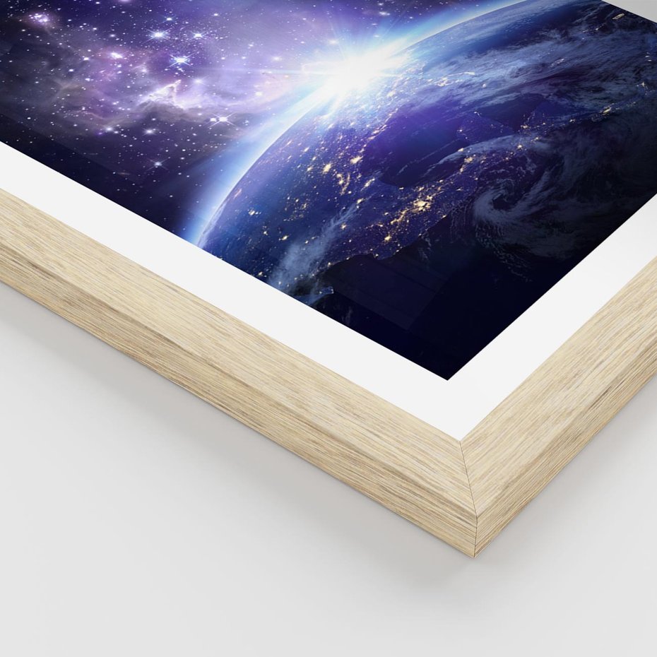 Plakat w ramie 50x70 - Podróż w kosmiczną przestrzeń - kosmos, ziemia - rama drewno