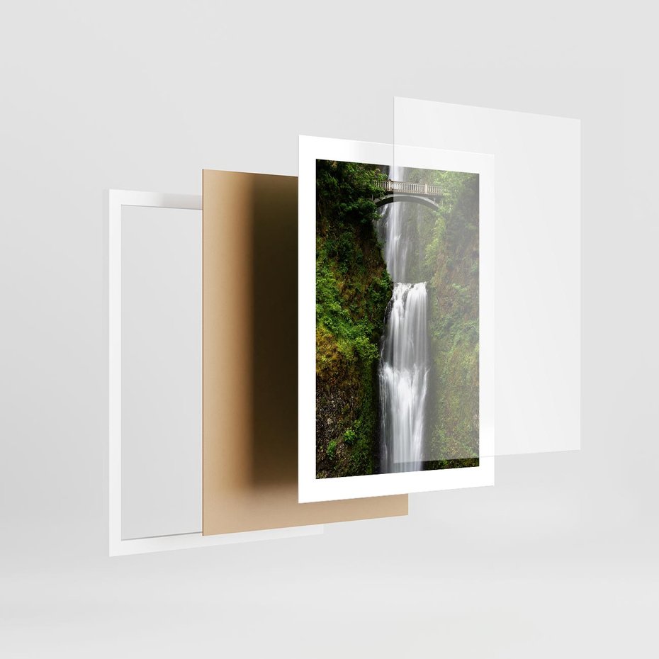 Plakat w ramie 30x40 - Siła i Urok Natury - wodospad, las - rama biała