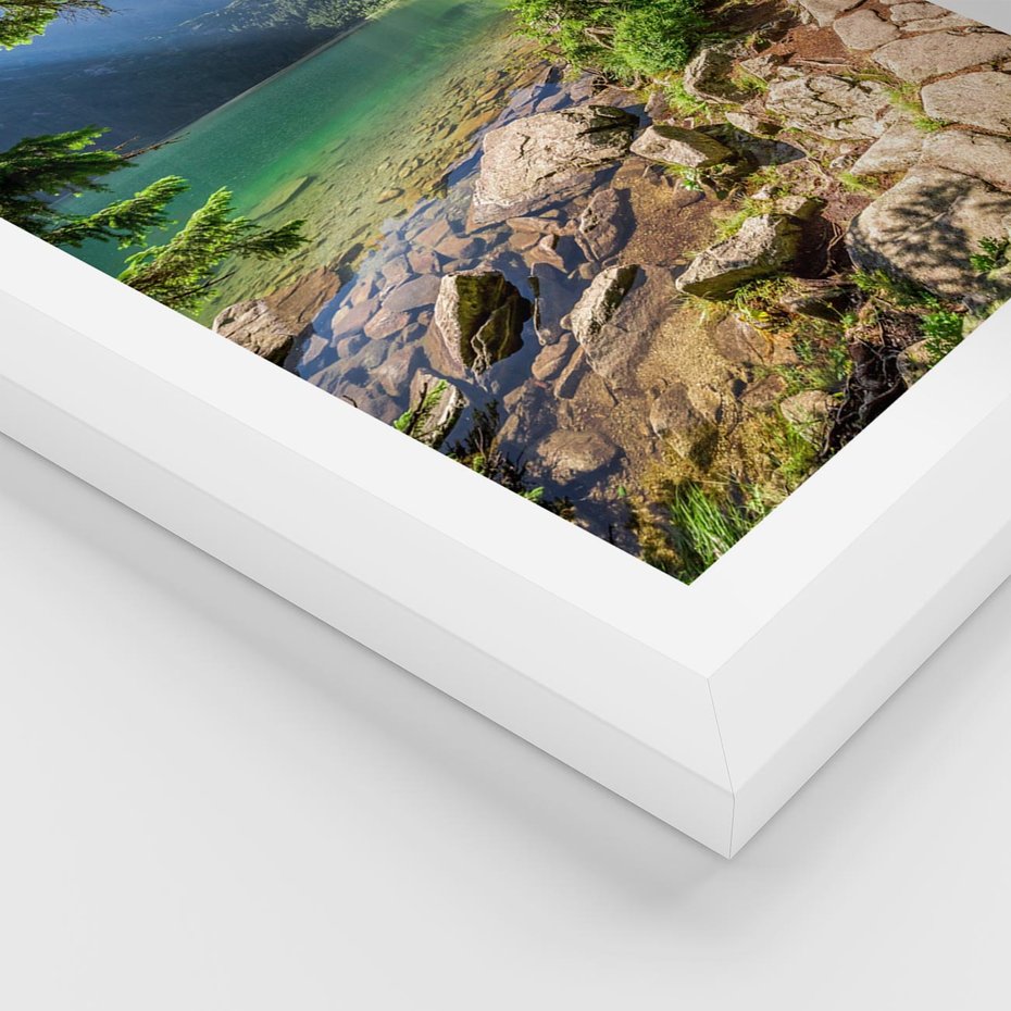 Plakat w ramie 30x40 - Mistyczna Przyroda - góry, jezioro - rama biała