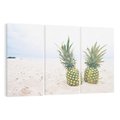 Obraz na płótnie 120x80 - Ananasy Plażowy Raj - ananasy, plaża