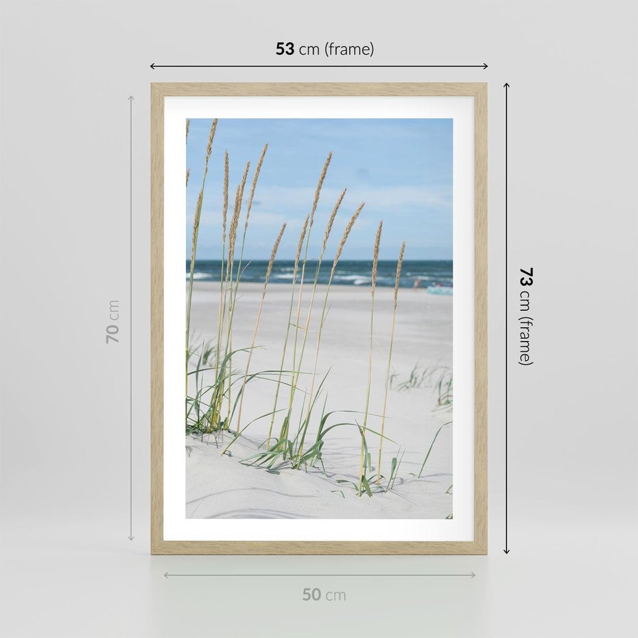 Plakat w ramie 50x70 - Przytulna Śródziemnomorska Trawa - plaża, trawy - rama drewno
