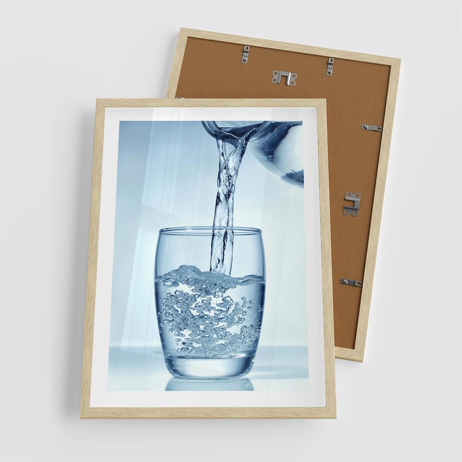 Plakat w ramie 50x70 - Chłodząca szklanka wody - szklanka, wody - rama drewno