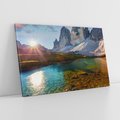 Obraz na płótnie 70x50 - Jezioro wśród majestatycznych gór - jezioro, góry