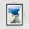 Plakat w ramie 30x40 - Malowniczy urok wyspy - Santorini, schodki - rama czarna