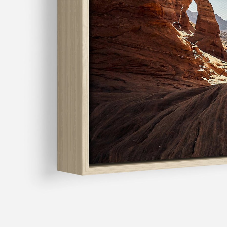 Obraz w ramie 70x100 - Magia pustynnego kanionu - pustynia, kanion - rama drewno