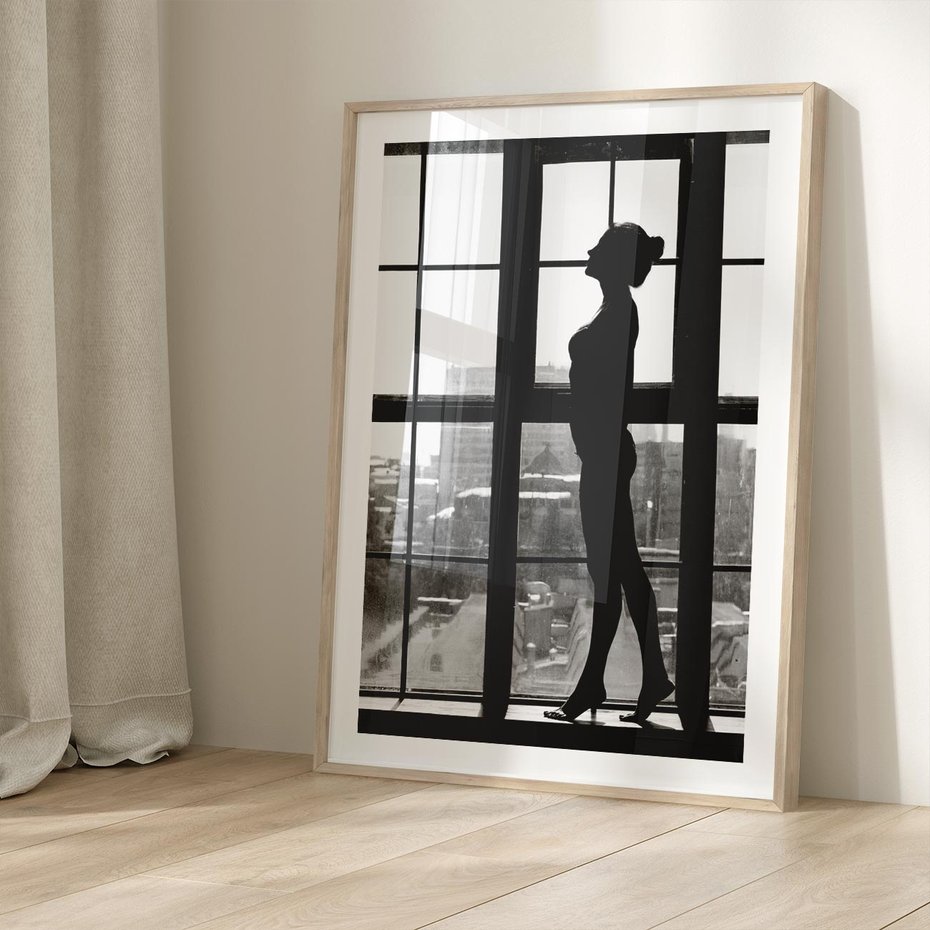 Plakat w ramie 30x40 - Piękno Kobiecej Formy - retro zdjęcie, czarno białe - rama drewno