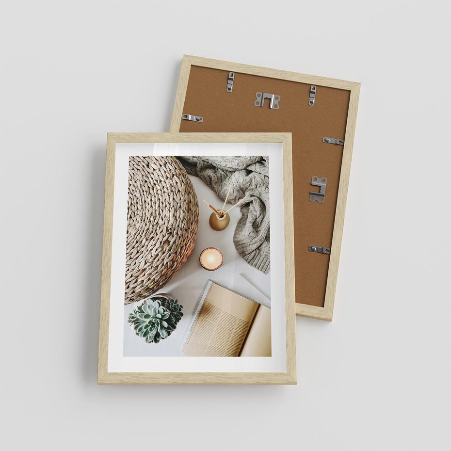 Plakat w ramie 30x40 - Przytulna Kompozycja Lifestyle - kompozycja lifestyle, wiklina - rama drewno