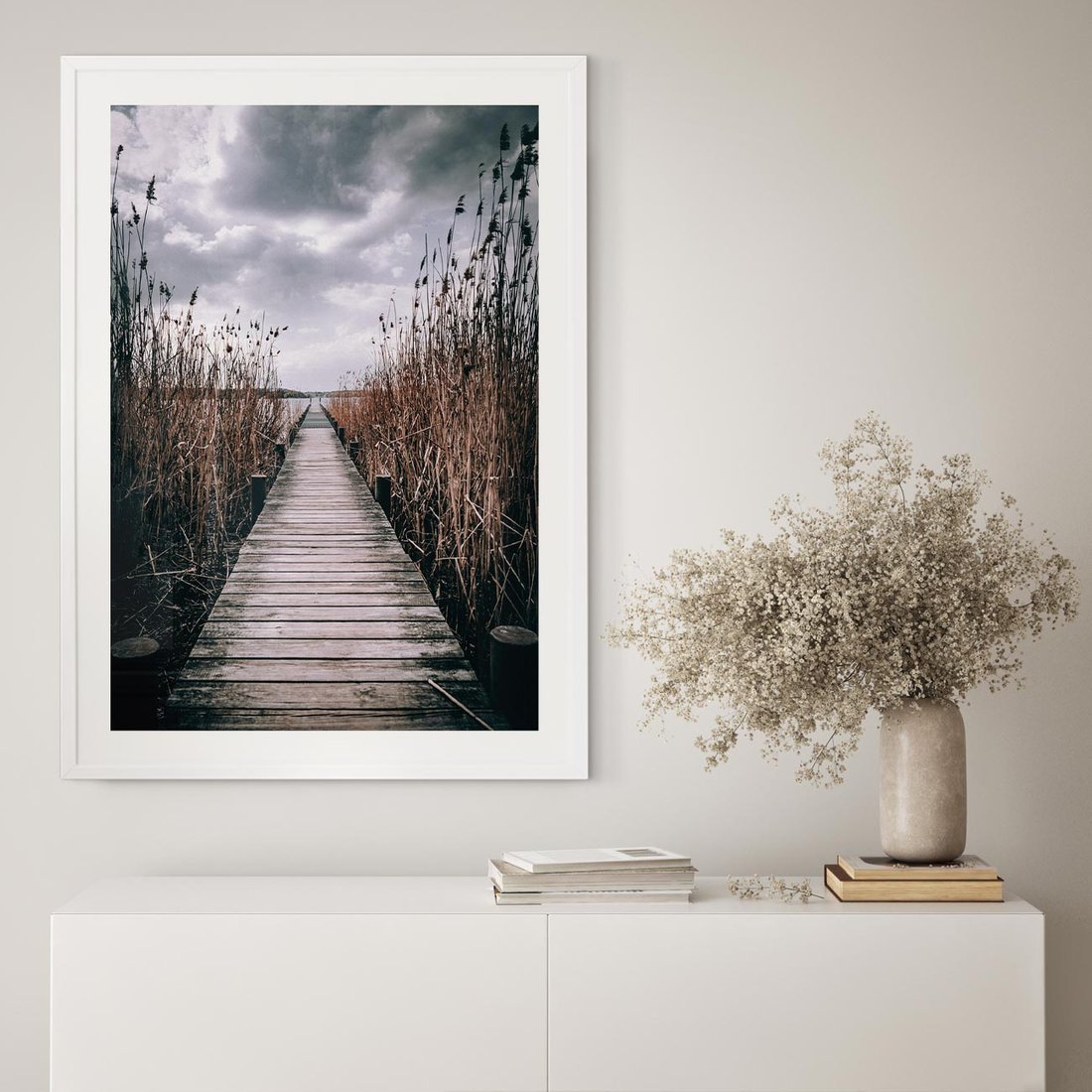 Plakat bez ramy 50x70 - Mglisty krajobraz - pomost, morze