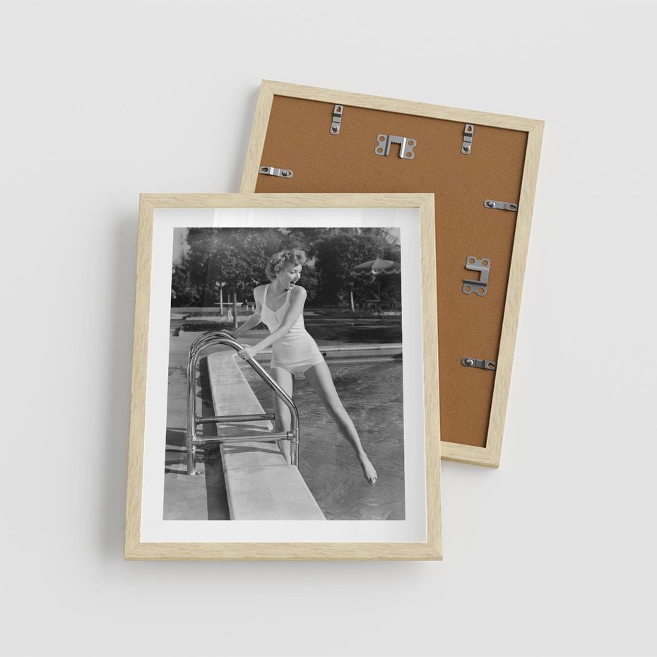 Plakat w ramie 40x50 - Retro Basen - retro zdjęcie, czarno białe - rama drewno