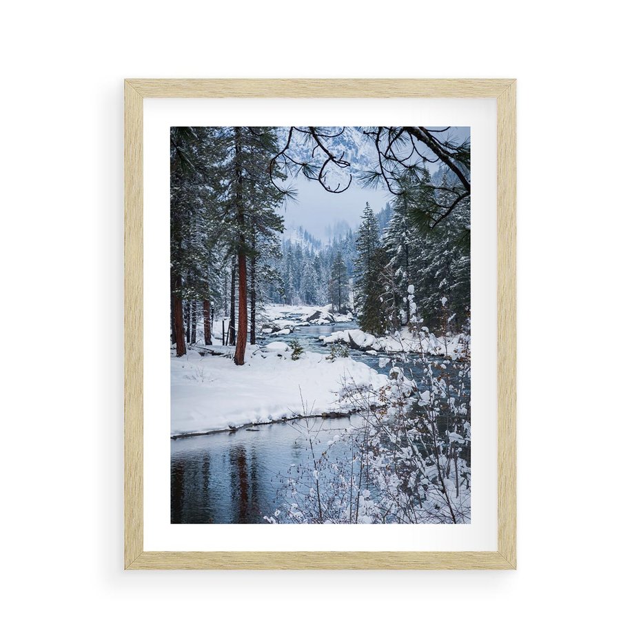 Plakat w ramie 40x50 - Śnieżne cuda - zima, las - rama drewno