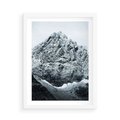 Plakat w ramie 50x70 - Surowość Gór - śnieg, zima w górach - rama biała
