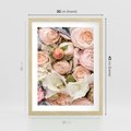 Plakat w ramie 30x40 - Kwiatowy Rarytas: Róże w Herbacianym Zbliżeniu - kwiaty, herbaciane - rama drewno