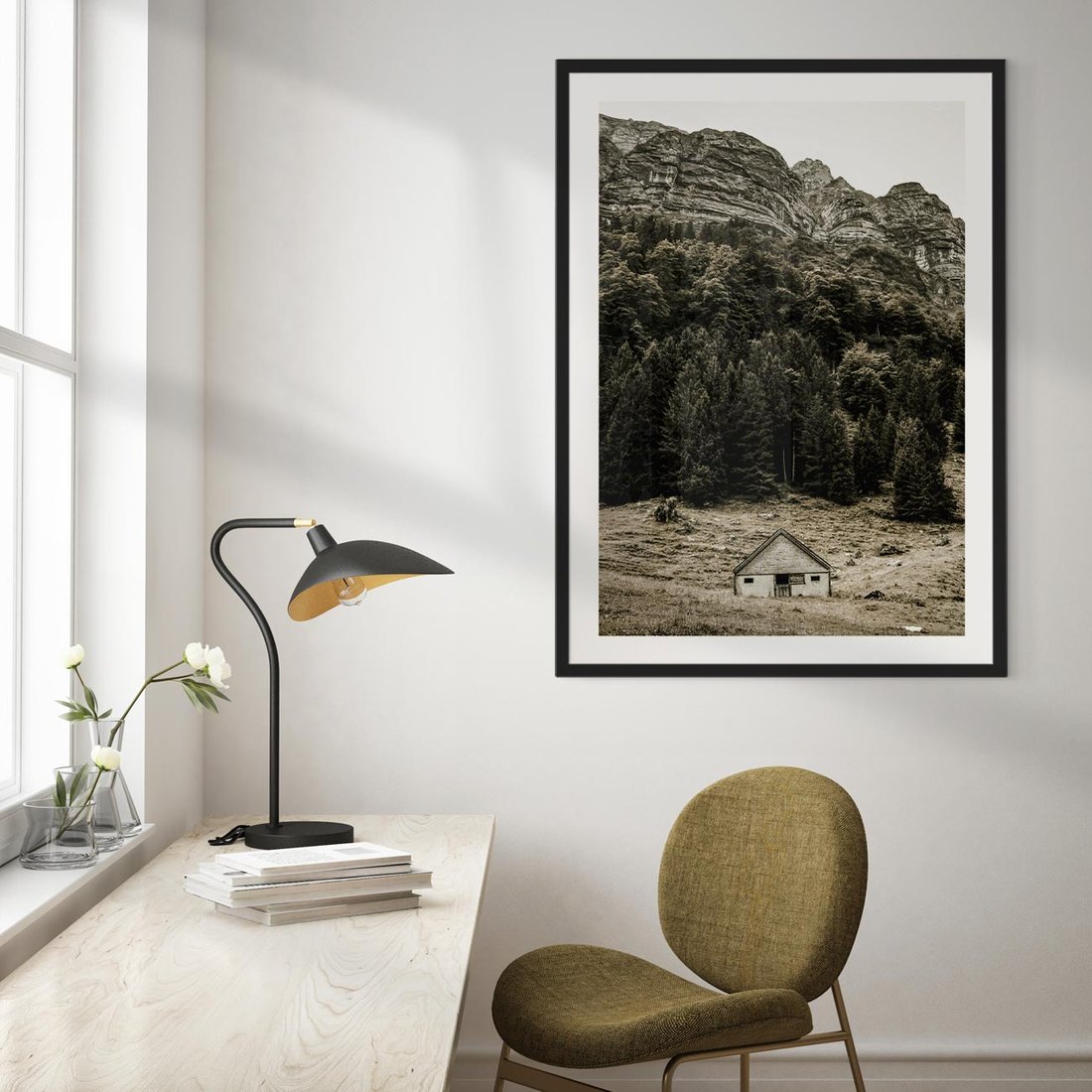 Plakat w ramie 50x70 - Dom w Odcieniach Natury - domek w górach, góry - rama czarna