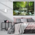 Obraz na płótnie 120x80 - Ukojenie strumienia: Spotkanie z naturą - strumyk, las