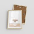 Plakat w ramie 30x40 - Kwiaty w Minimalistycznym Wazonie - kwiaty, wazon - rama drewno