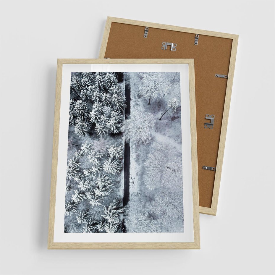 Plakat w ramie 50x70 - Ujęcie Zimowej Szosy - zima, śnieg - rama drewno