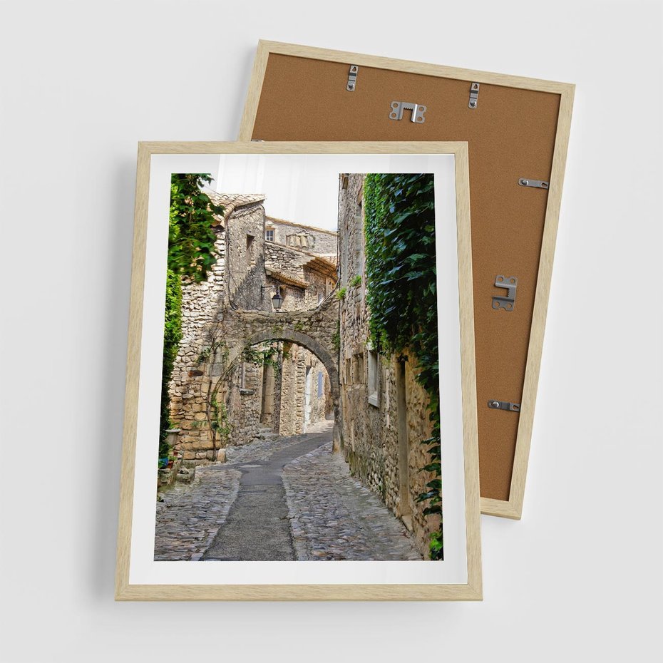 Plakat w ramie 50x70 - Urokliwa perspektywa uliczki - uliczka, perspektywa - rama drewno