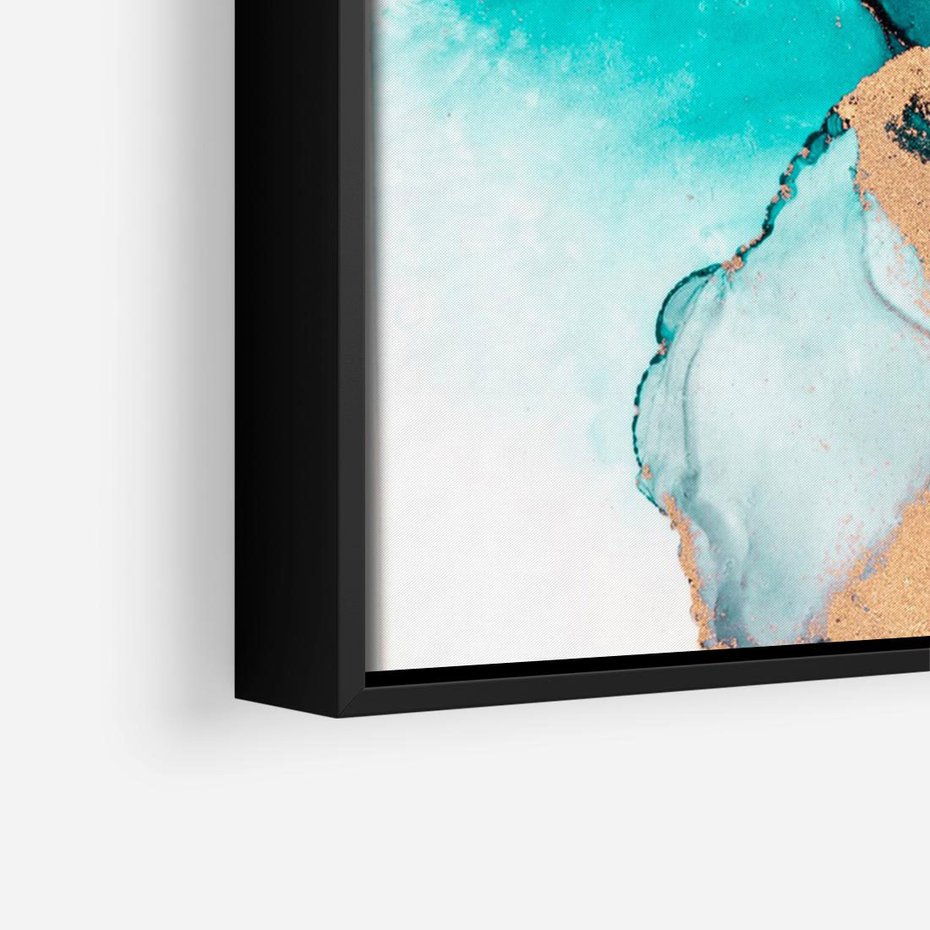 Obraz w ramie 70x50 - Elegancja i Subtelność - marmur, złoto - rama czarna