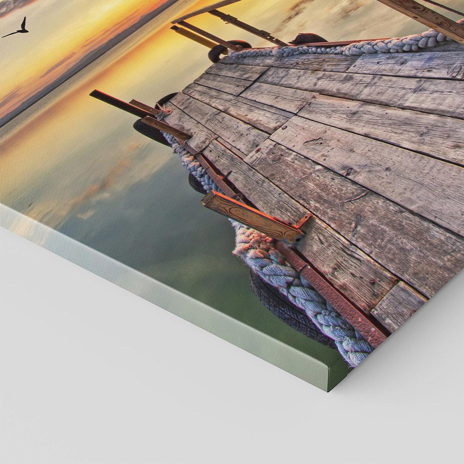 Obraz na płótnie 60x60 - Spokojny pomost nad jeziorem - pomost, jezioro