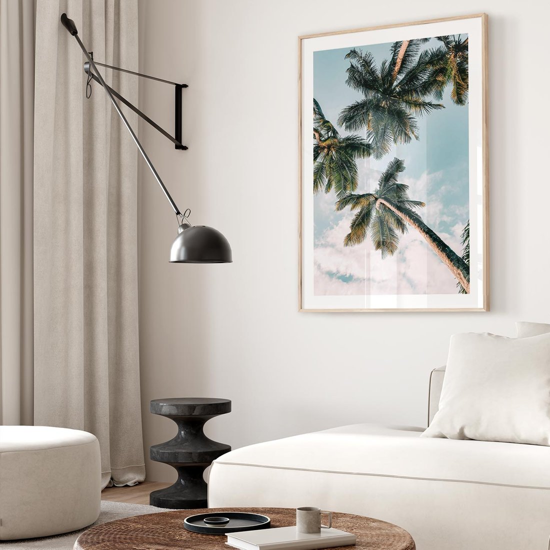 Plakat w ramie 50x70 - Wzrok ku Niebu - palmy na tle nieba, ujęcie z dołu - rama drewno