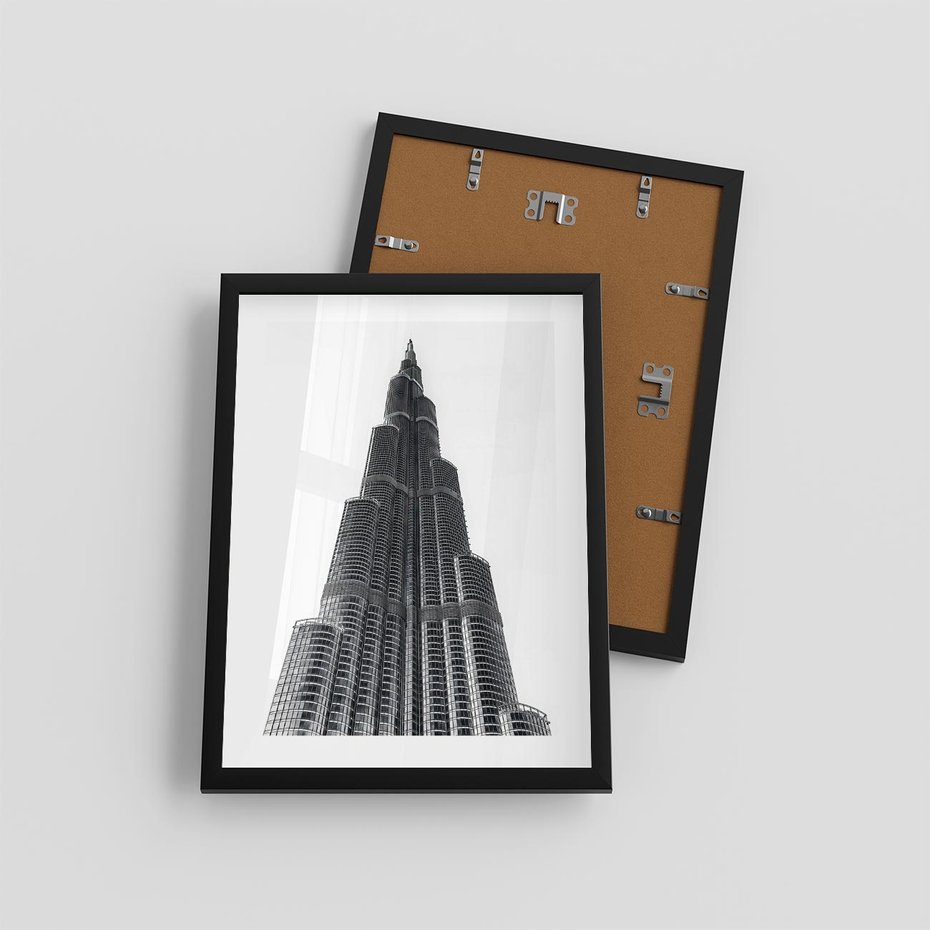 Plakat w ramie 30x40 - Wieżowiec w Monochromii - wieżowiec, architektura - rama czarna