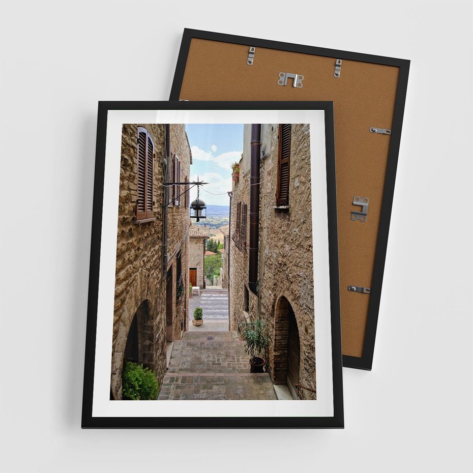 Plakat w ramie 50x70 - Perspektywa malowniczej uliczki - uliczka, perspektywa - rama czarna