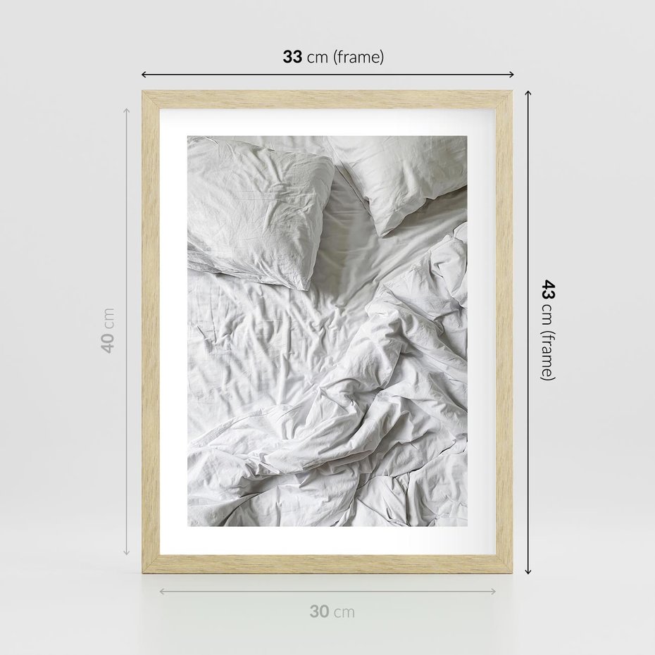 Plakat w ramie 30x40 - Biała Pościel na Łóżku - biała pościel, łóżko - rama drewno