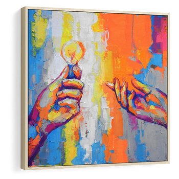 Obraz w ramie 50x50 - Refrakcje wewnętrznego światła - abstrakcyjne dzieło, dłoń trzyma żarówkę - rama drewno