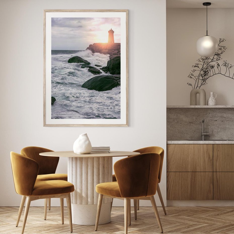 Plakat w ramie 40x50 - Latarnia, Zachód Słońca i Fale - latarnia na klifie, zachód słońca - rama drewno