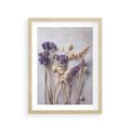 Plakat w ramie 30x40 - Błękitno-Biała Harmonia - suszone kwiaty, błekitne - rama drewno