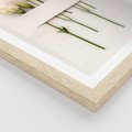 Plakat w ramie 30x40 - Białe kwiatowe uniesienia - białe, kwiaty - rama drewno