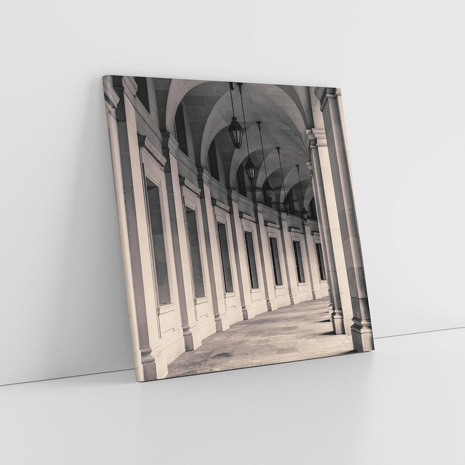 Obraz na płótnie 40x40 - Kolumny Elegancji - architektura, kolumny