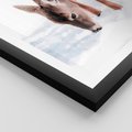 Plakat w ramie 40x50 - Sarna w Zimowym Raju - sarna, na śniegu - rama czarna