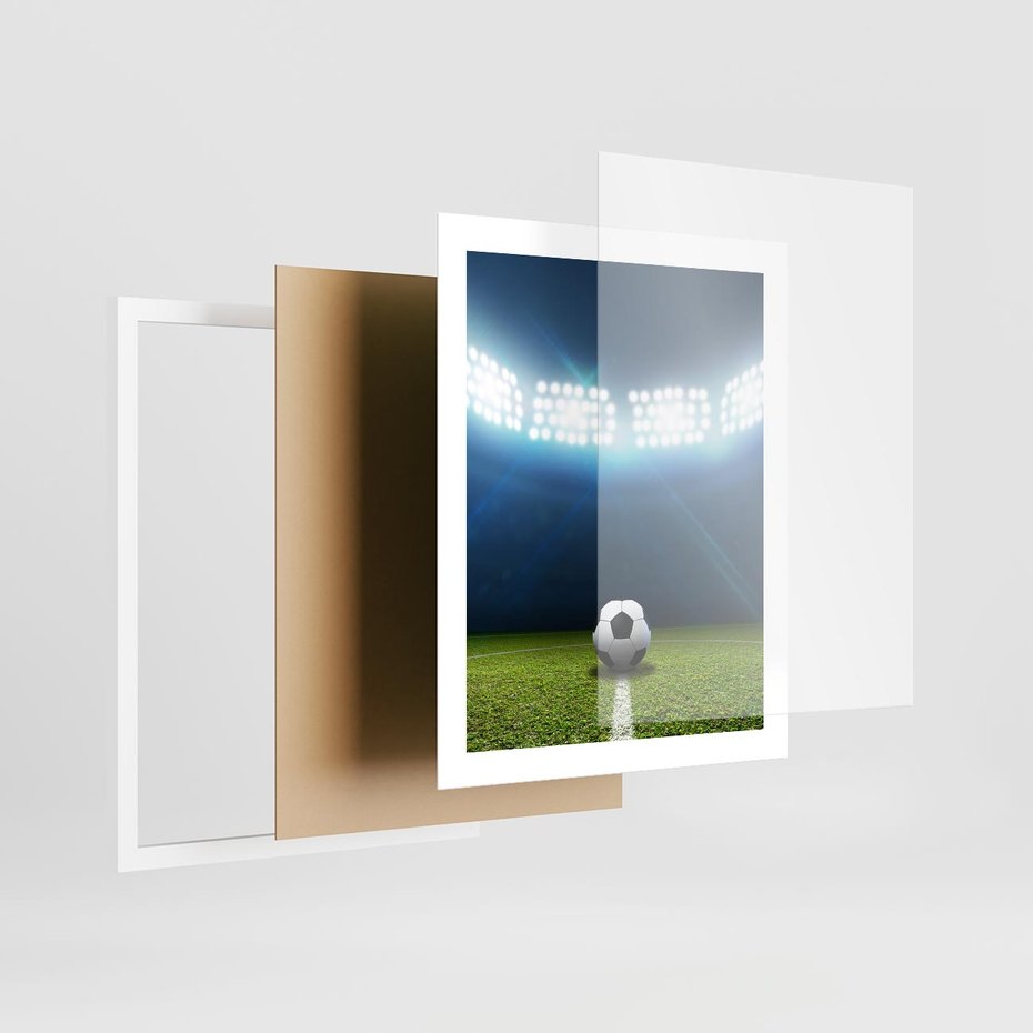 Plakat w ramie 40x50 - Piłka w drodze do gola - piłka, gol - rama biała