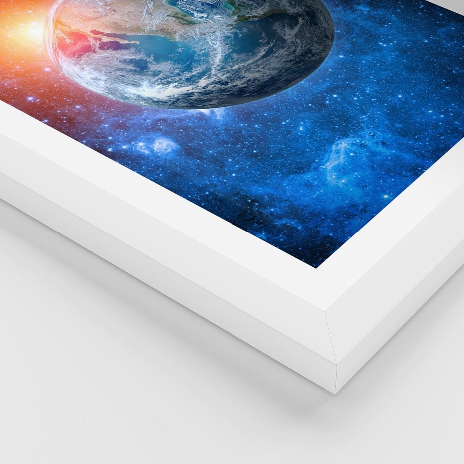 Plakat w ramie 30x40 - Planeta w nieskończoności - ziemia, kosmos - rama biała