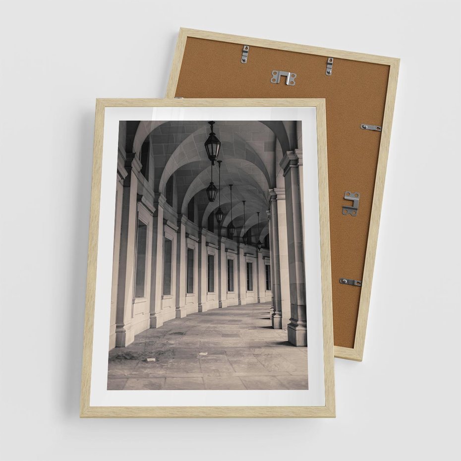 Plakat w ramie 50x70 - Kolumny Elegancji - architektura, kolumny - rama drewno