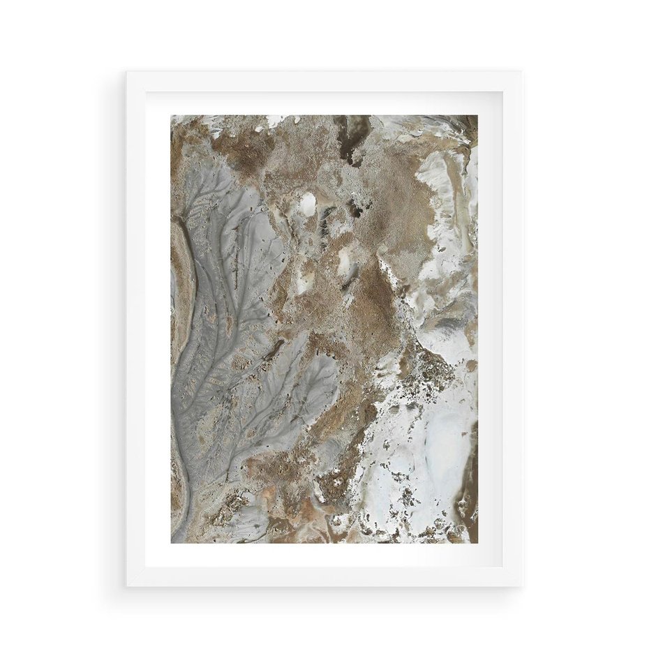 Plakat w ramie 50x70 - Spokój w Beżu - zdjęcie, naturalna tekstura - rama biała
